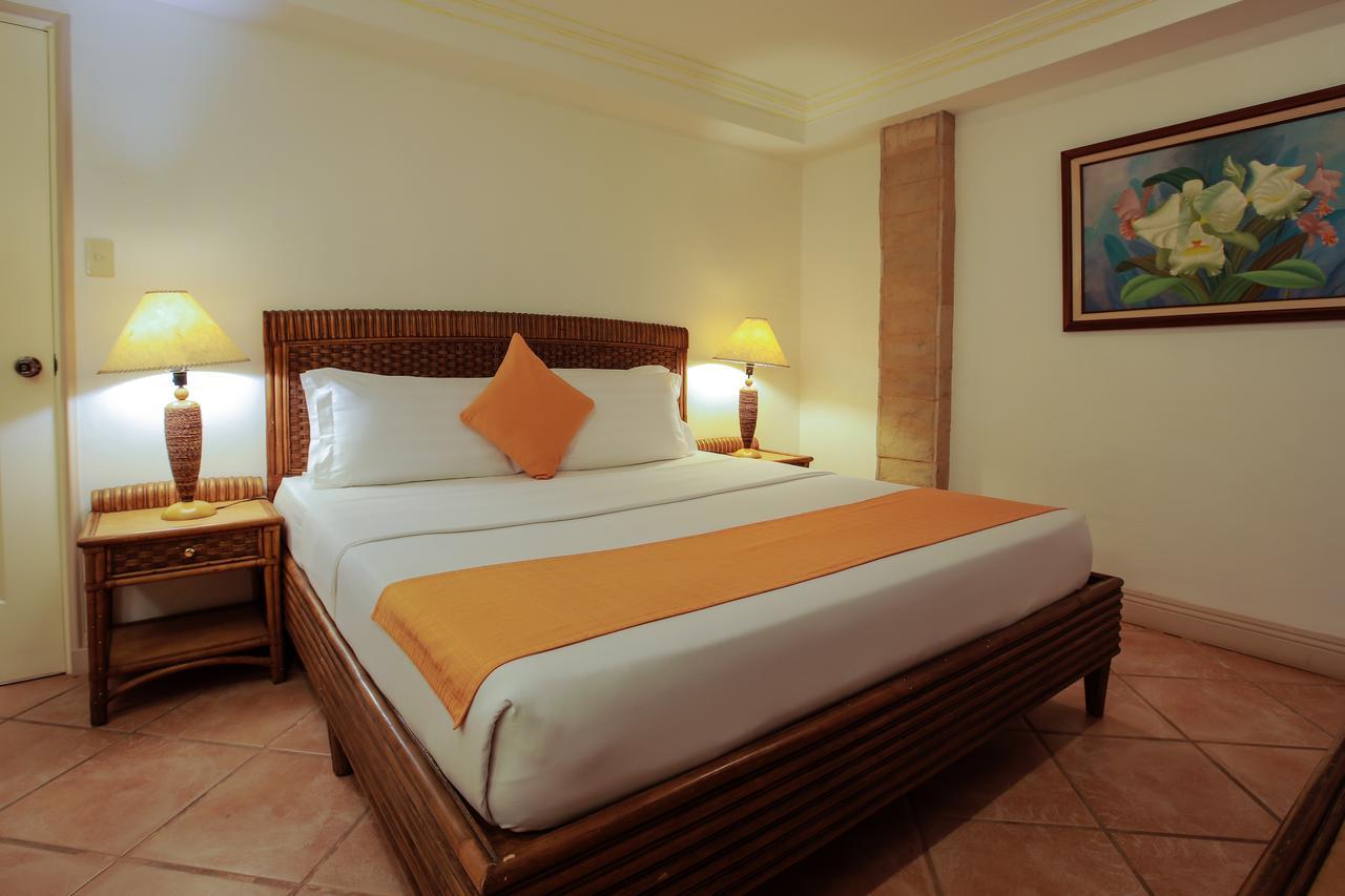 Paradise Garden Hotel And Convention Center Boracay Powered By Aston Manoc-Manoc Εξωτερικό φωτογραφία